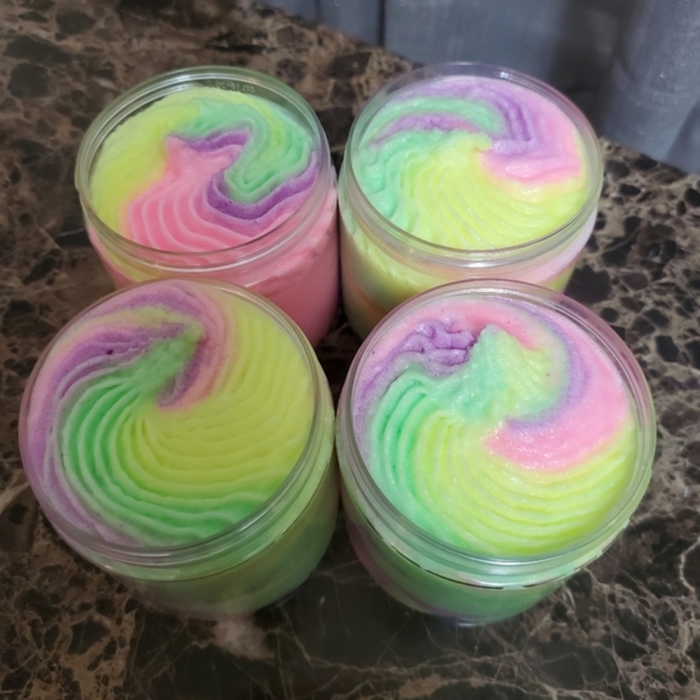 I have hand made soy candles, body butters, an scrubs - Picture 2 of 16